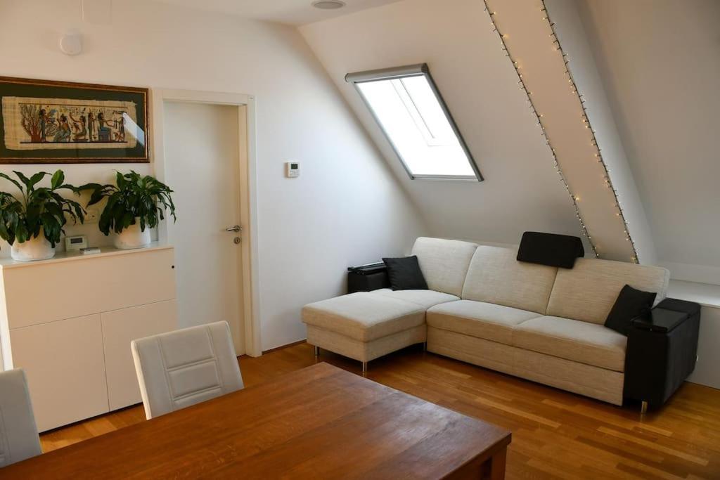 Stairway To Ljubljana Apartment المظهر الخارجي الصورة