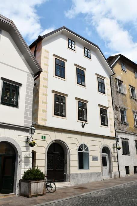 Stairway To Ljubljana Apartment المظهر الخارجي الصورة